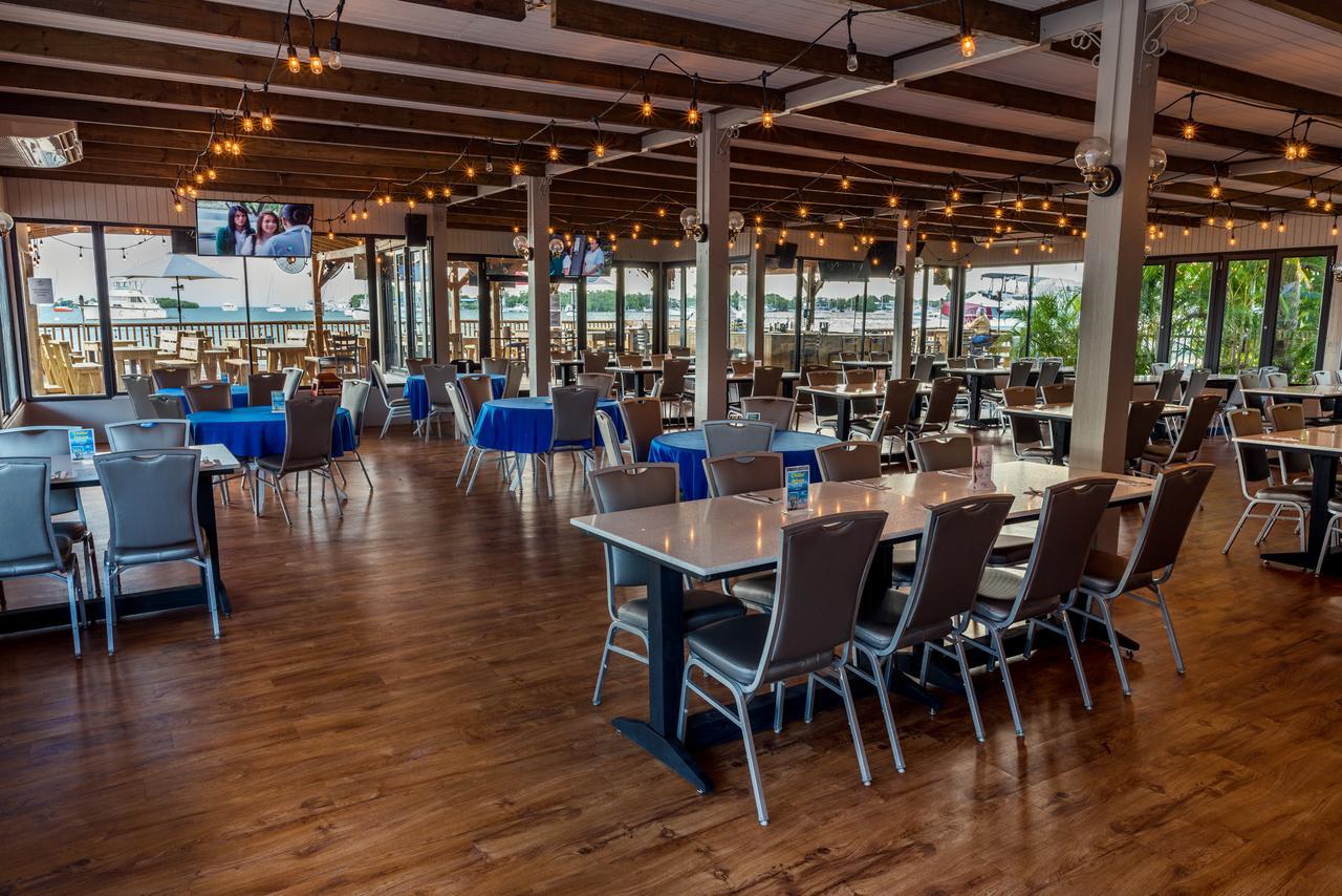 Full Moon Hotel & Restaurant Salinas Bagian luar foto